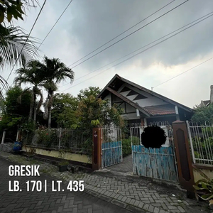 Rumah Mewah Tanah Luas di Jl. Raden Ajeng Kartini, Gresik