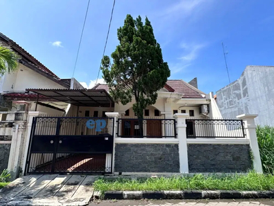 Rumah Mulyosari Prima Siap Huni, Row Jalan 3 Mobil