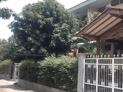 Dijual Jual Rumah Startegis di Pinngir Jalan Jendral A Yani