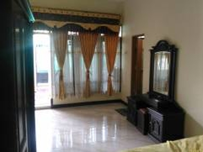 Kost Putri Pucang sewu