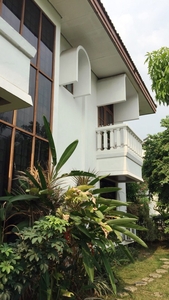 Rumah Nyaman, Mewah, dan Siap Huni di Kawasan Pondok Indah, Jakarta selatan