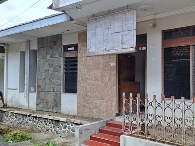 Rumah Tinggal 2 Lantai Untuk Keluarga Lokasi Strategis di Kota Muntilan