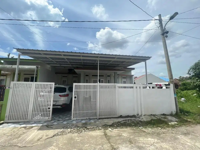 Di jual rumah jl eka warni