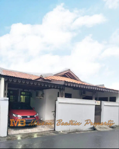 DIJUAL CEPAT RUMAH TERAWAT SIAP HUNI PEJATEN TIMUR