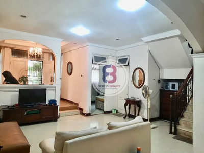 DIJUAL RUMAH KLASIK DI PERMATA BINTARO SEKTOR 9