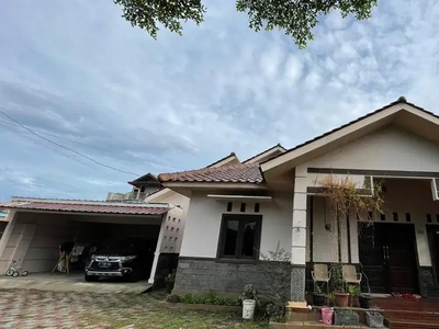 Dijual rumah megah 1lantai sangat luas di jalan Alexindo Medan Satria