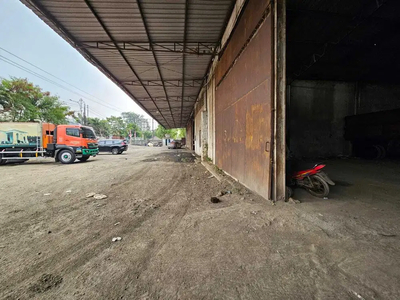 Disewakan Gudang Strategis Di Jalan Raya Narogong Bekasi