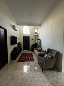 DISEWAKAN RUMAH DI CITRA GRAN CIBUBUR FULL FURNISHED