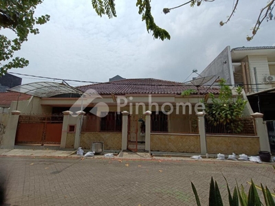 Disewakan Rumah Lebar 16 Meter di Mulyosari Dekat ITS Rp65 Juta/tahun | Pinhome