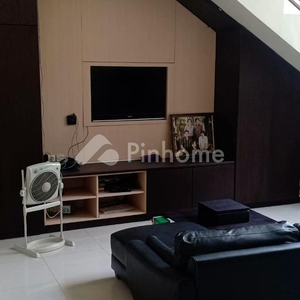 Disewakan Rumah Siap Huni Full Furnish Strategis di Perumahan Central Park Rp100 Juta/tahun | Pinhome