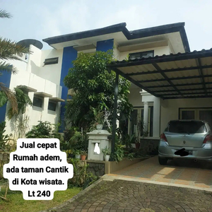 Jual Cepat Rumah Hook Sebrang Taman Cluster depan