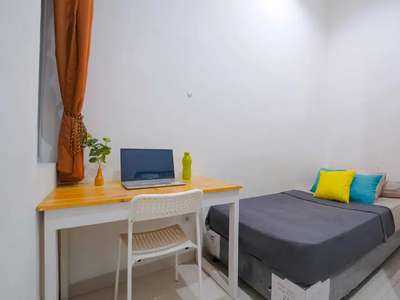 Kost Cozia House Tipe D Furnished Dekat ke RS Sumber Waras & Halte TJ