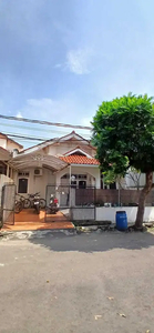 Rumah bagus siap huni di ciputat