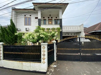 RUMAH BAGUS SIAP HUNI KOKOH 2LT PINGGIR JALA N BT AMPAR CONDET