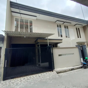 Rumah Baru Minimalis 2 Lantai Mulyosari Surabaya
