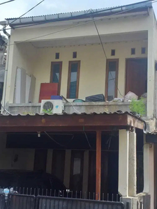 Rumah Dijual 2 Lantai 160 Meter di Komplek PU Rengas Ciputat Tangsel