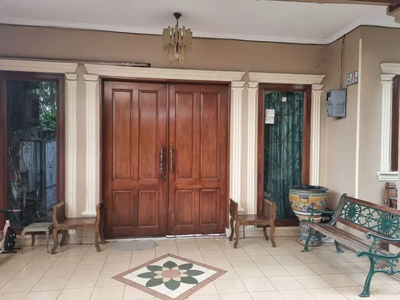 Rumah Dijual Dalam Komplek Dekat Stasiun MRT Lebak Bulus Siap Huni