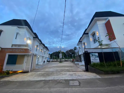 Rumah Dua Lantai Langsung Huni, Fenomena Townhouse Dekat LRT