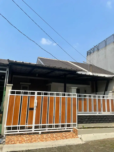 Rumah Full Renovasi 5 Menit Akses Stasiun Cilebut SHM Nego