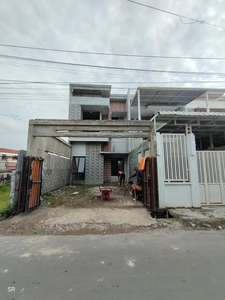 Rumah Hunian Eksotis Dalam Komplek