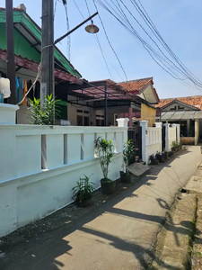 Rumah Kontrakan 2 pintu