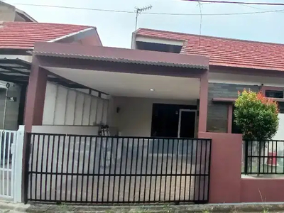 Rumah minimalis modern 5 KT di Arcamanik Town house