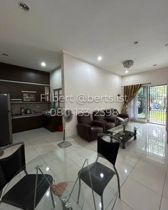 Rumah rapih 200m2 FULL FURNISHED jalanan lebar di Melati Mas Serpong