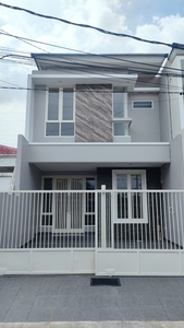 Dijual DiJuaL Rumah Baru, modeRn Minimalis,di Surabaya Timur