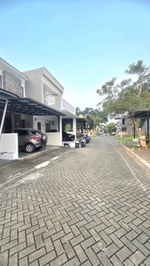 Dijual Rumah Bagus Di Cluster Viola Graha Raya Bintaro Jaya