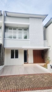 Dijual Rumah Bagus Di Discovery Lumina Bintaro Jaya Sektor 9