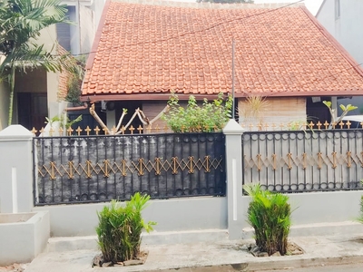 Dijual Rumah Bagus Di Komp Deplu Pondok Aren Tangerang Selatan