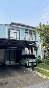 Dijual Rumah Dua Lantai Furnished di Legenda Wisata