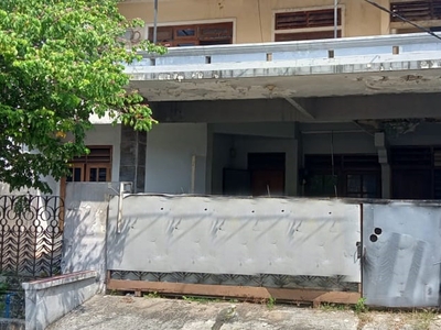 Dijual Rumah Hitung Tanah dengan Kondisi Apa Adanya @Bintaro