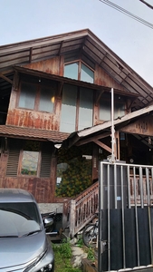 Dijual Rumah Kayu Antik 2 Lantai di Tebet Barat Jaksel