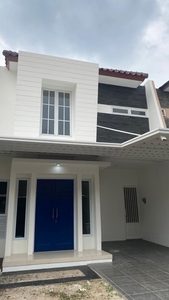 Dijual Rumah Minimalis 2 Lantai Siap Huni dalam Cluster @Pondok R