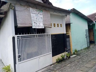 DIJUAL CEPAT BUTUH UANG RUMAH 1 LANTAI SIAP HUNI - BLURU KIDUL