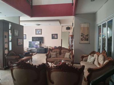 Dijual Rumah 2 Lantai Luas dan Nyaman di Margahayu Permai Bandung