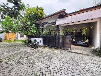 DIJUAL RUMAH CANTIK HOOK