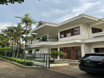 Disewakan Rumah 600/1000 5br spool Compound Kemang Jaksel