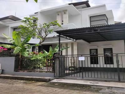 For sale rumah 2lt lingk elit resident kebo iwa utara denpasar jl 7mtr