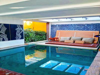 For Sale Villa 4BR with Spacious Yard in Canggu Badung Bali