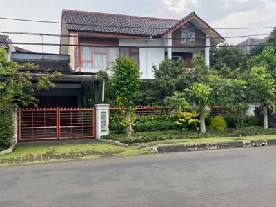 Rumah cantik 2 lantai dekat fasilitas umum di Bogor, Jabar