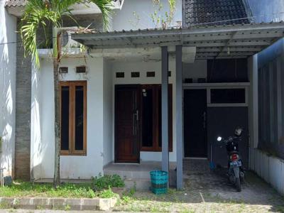 Rumah Minimalis, Dalam Komplek Perumahan, Purwomartani, Kalasan