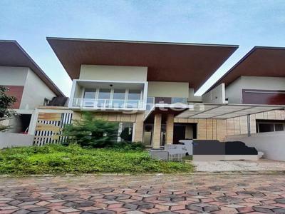 SEWA RUMAH BAGUS DI KAWASAN PREMIUM IJEN NIRWANA MALANG