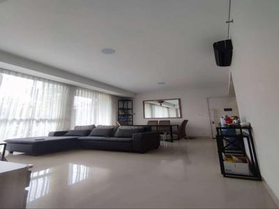 DIJUAL APARTEMEN RAINBOW SPRINGS CONDOVILLA TYPE 3BR+1 SEMI FURNISHED