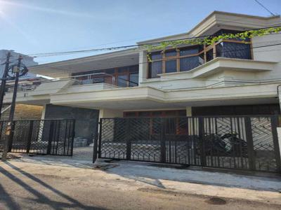 Dijual Rumah Mewah Di Erlangga Barat