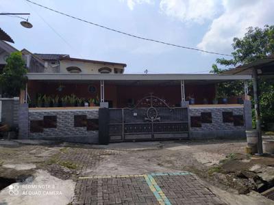 Dijual Rumah Suasana Asri Di Jl. Bukit Teratai Semarang