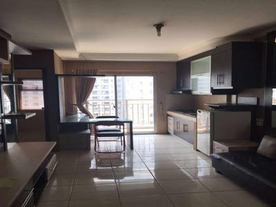 Disewakan Apartemen Siap Huni 2 BR Di Mediterania Garden 2 Luas 42 m2