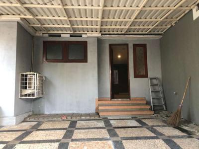 Disewakan Rumah di Jalan Yado Kebayoran Baru Jakarta