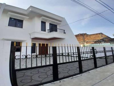 HOT PRICE !! RUMAH 2 LANTAI AKSES LEBAR DI JATIMAKMUR PONDOK GEDE